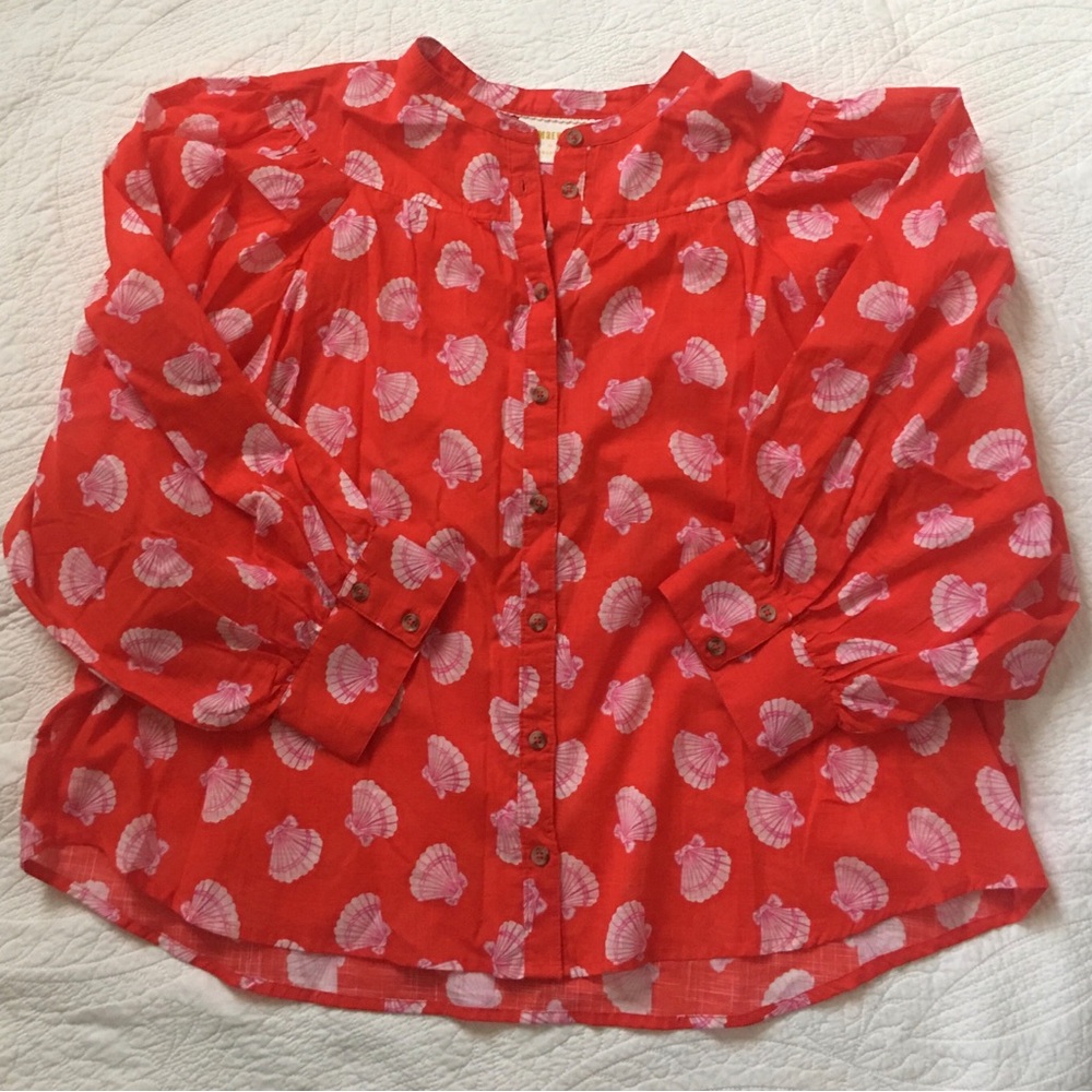🛑 SOLD Maeve Women’s Large Shell Print Collared Button-Up Blouse Red Pink White